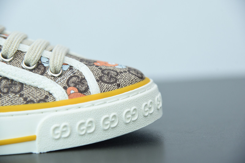 G*u*i sneaker