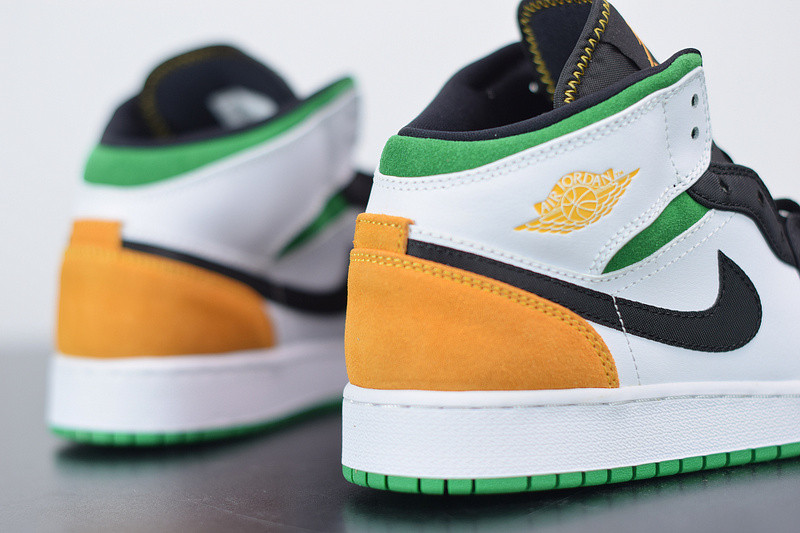 AIR JORDAN 1 MID SE WHITE LASER ORANGE LUCKY GREEN (GS) BQ6931-101