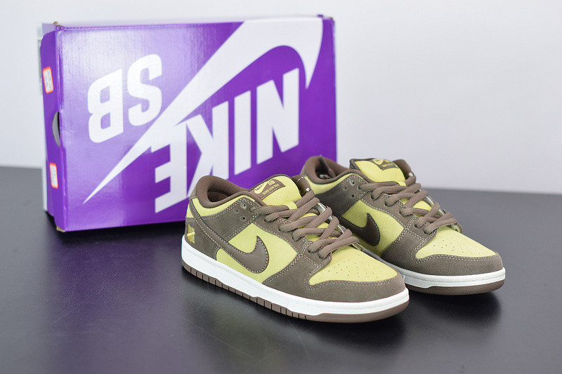 NIKE SB DUNK LOW BQ6817-700