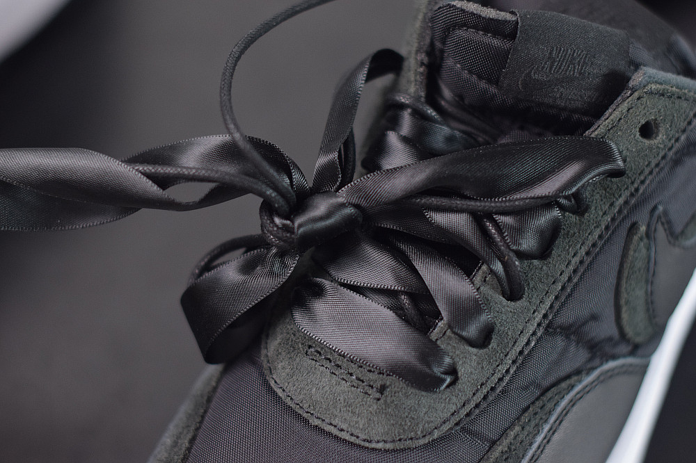 NIKE SACAI NIKE LDWAFFLE BLACK NYLON BV0073-002