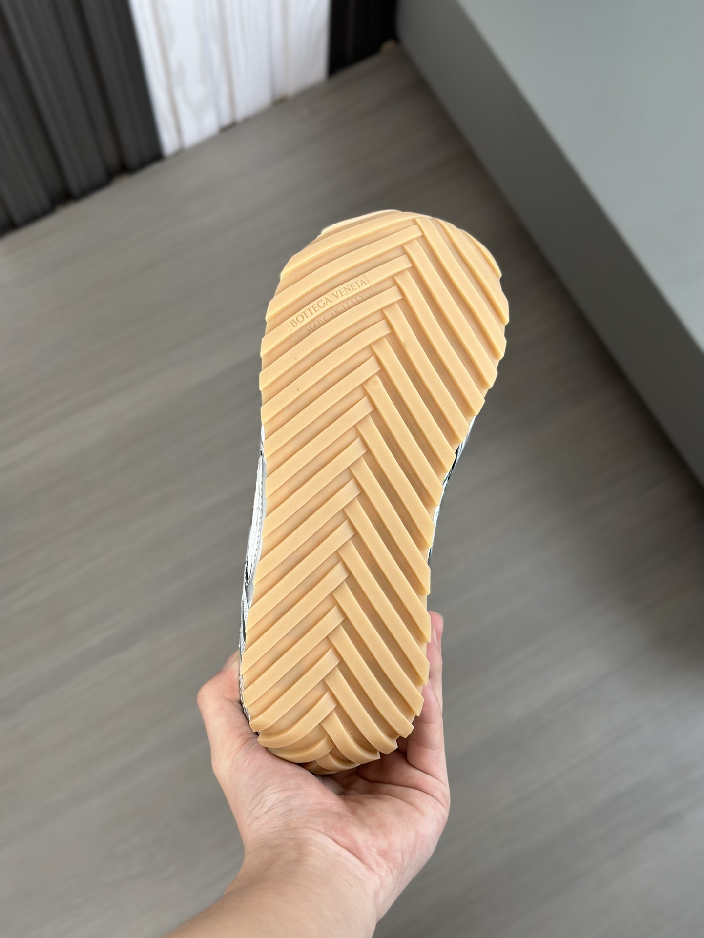 bo*te*ga Ve*ne*ta orbit sneaker