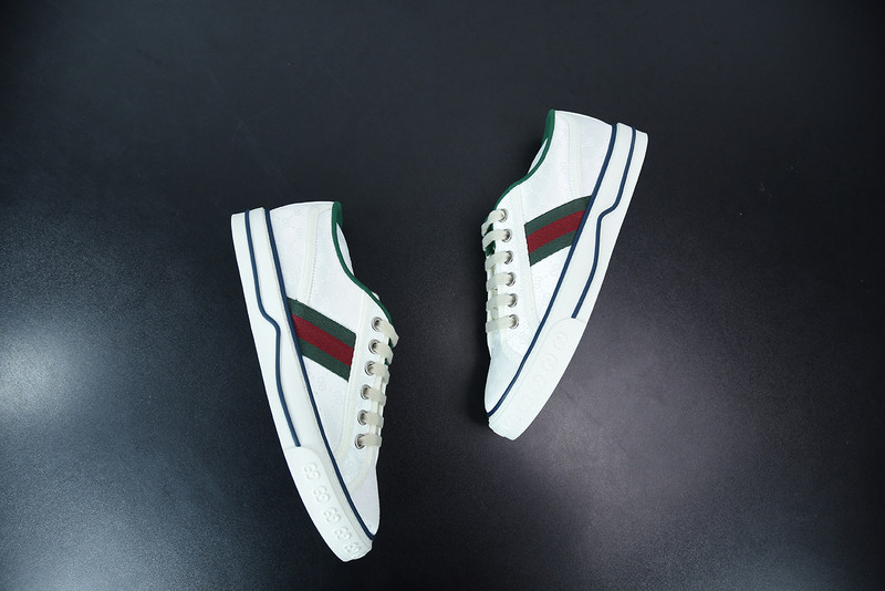 G*u*i sneaker