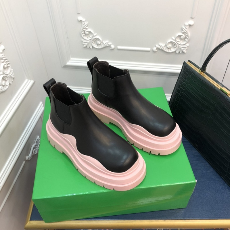 BOTTEGA VENETA SNEAKER