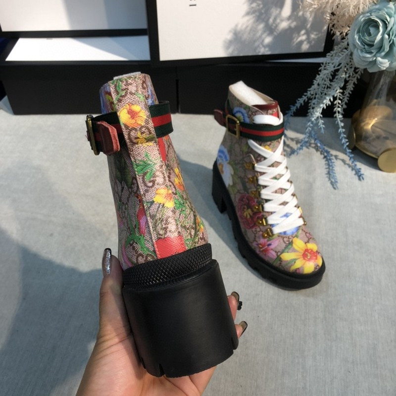G*u*i boots