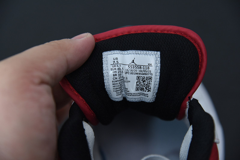 AIR JORDAN 1 LOW WHITE UNIVERSITY RED BLACK 553558-118