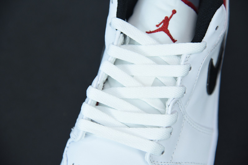 AIR JORDAN 1 LOW WHITE UNIVERSITY RED BLACK 553558-118