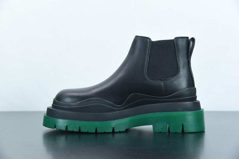 BOTTEGA VENETA SNEAKER