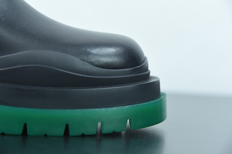 BOTTEGA VENETA SNEAKER