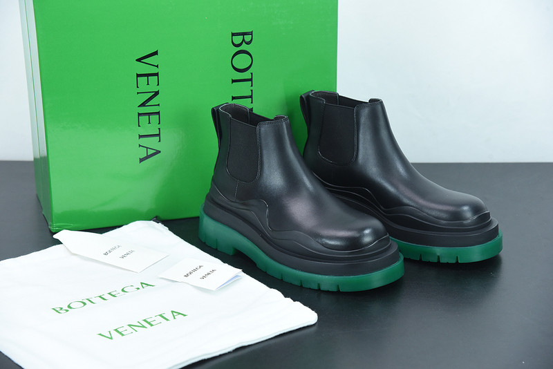 BOTTEGA VENETA SNEAKER