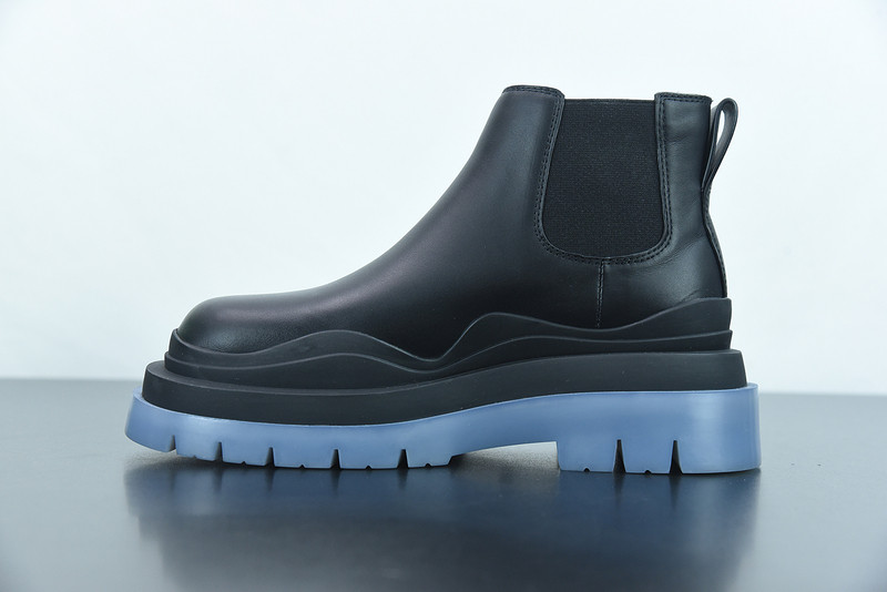 BOTTEGA VENETA SNEAKER