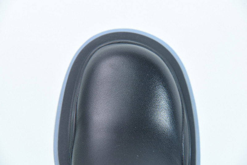 BOTTEGA VENETA SNEAKER