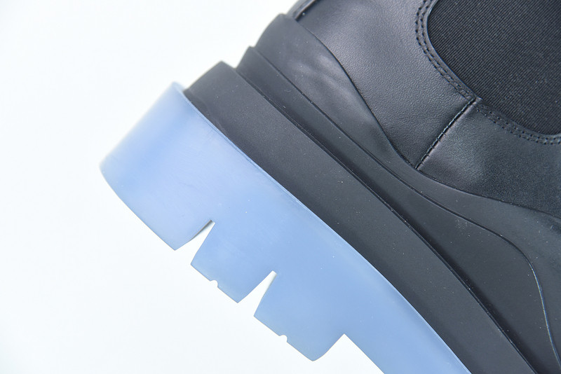 BOTTEGA VENETA SNEAKER