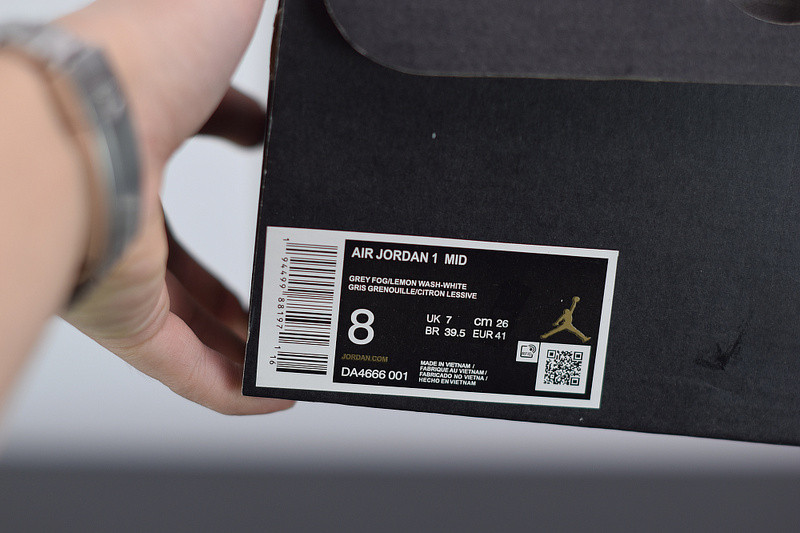 AIR JORDAN 1 MID MIXED TEXTURES YELLOW DA4666-001