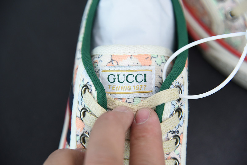 G*u*i sneaker