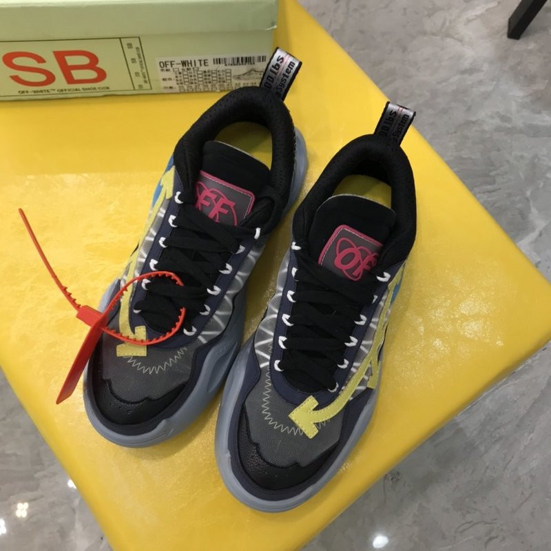 OF C/O ODSY-1000 SNEAKER