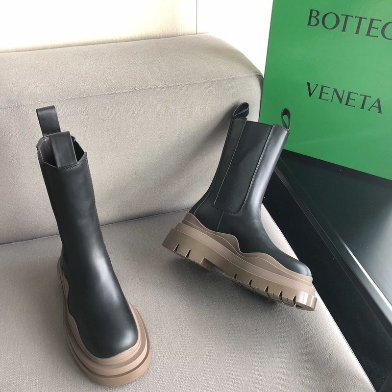 BOTTEGA VENETA SNEAKER