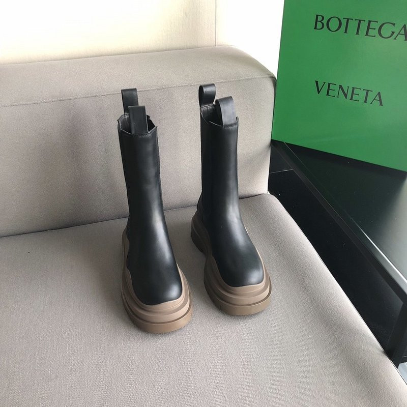 BOTTEGA VENETA SNEAKER