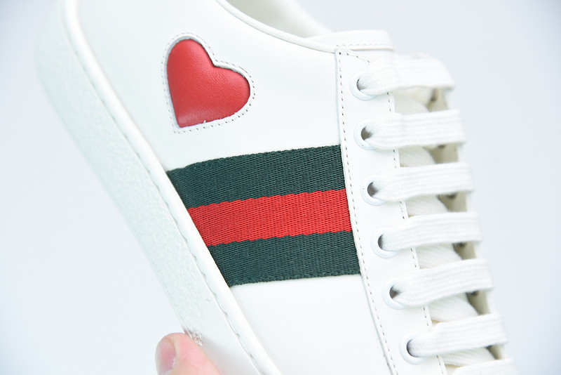G*u*i sneaker