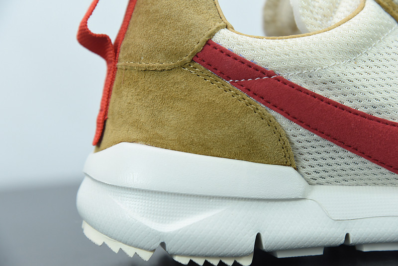 NIKE CRAFT MARS YARD SHOE 2.0 TOM SACHS SPACE CAMP AA2261-100