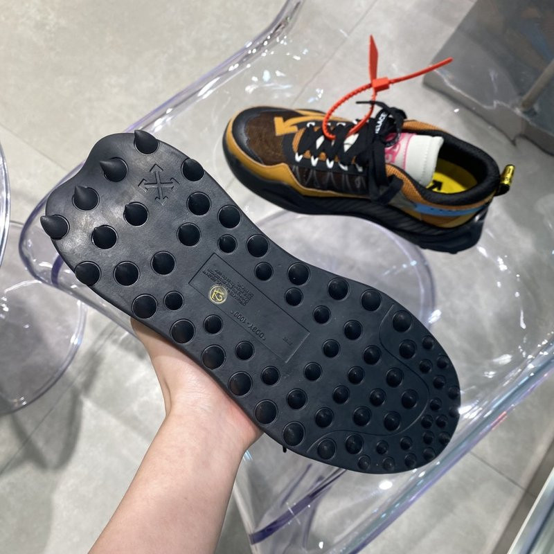 OF C/O ODSY-1000 SNEAKER