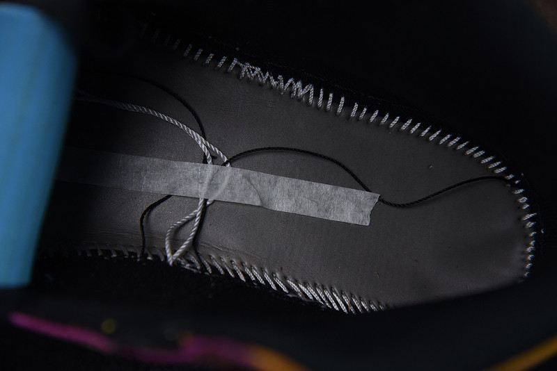 AIR JORDAN 1 MID DAY OF THE DEAD DC0350-100