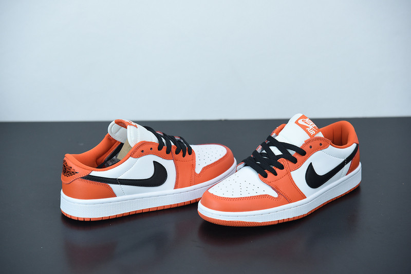 AIR JORDAN 1 LOW OG “SHATTERED BACKBOARD‘ CZ0790-801
