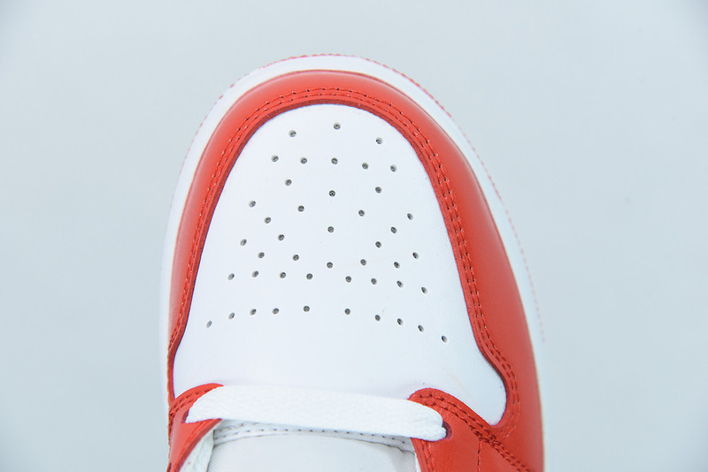 AIR JORDAN 1 MID IN ORANGE AND WHITE BQ6472-116