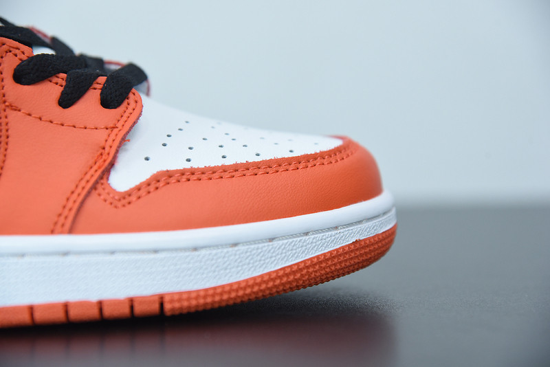 AIR JORDAN 1 LOW OG “SHATTERED BACKBOARD‘ CZ0790-801