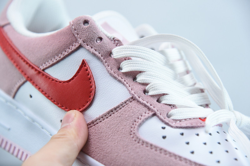 NIKE AIR FORCE 1 07 QS VALENTINES‘D LOVE LETTER DD3384-600