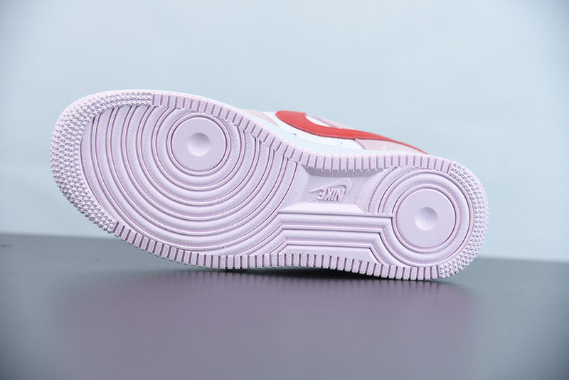 NIKE AIR FORCE 1 07 QS VALENTINES‘D LOVE LETTER DD3384-600