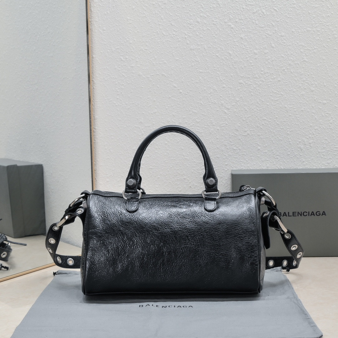 Ba*len*cia*ga purse