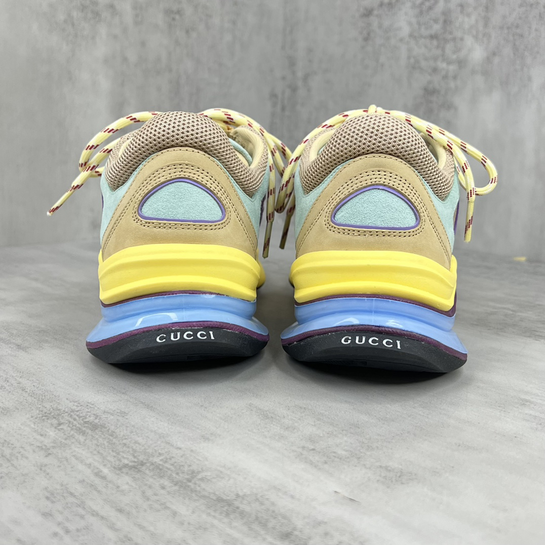 G*u*i sneaker
