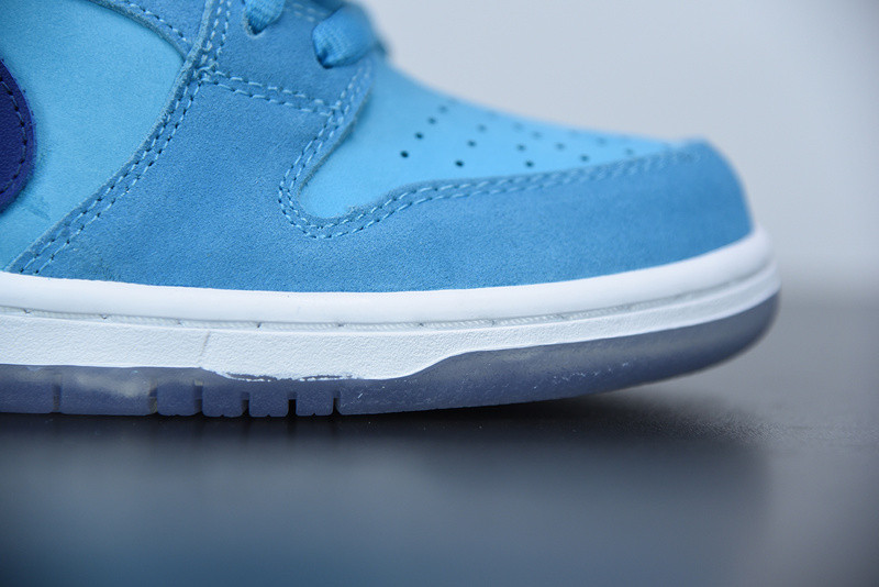 NIKE SB DUNK LOW “BLUE FURY” BQ6817-400