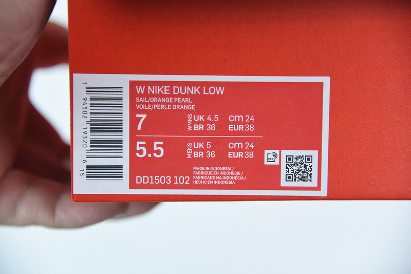 NIKE SB DUNK LOW ORANGE PEARL DD1503-102