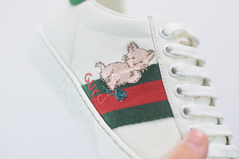 G*u*i ace embroidered low-top sneaker