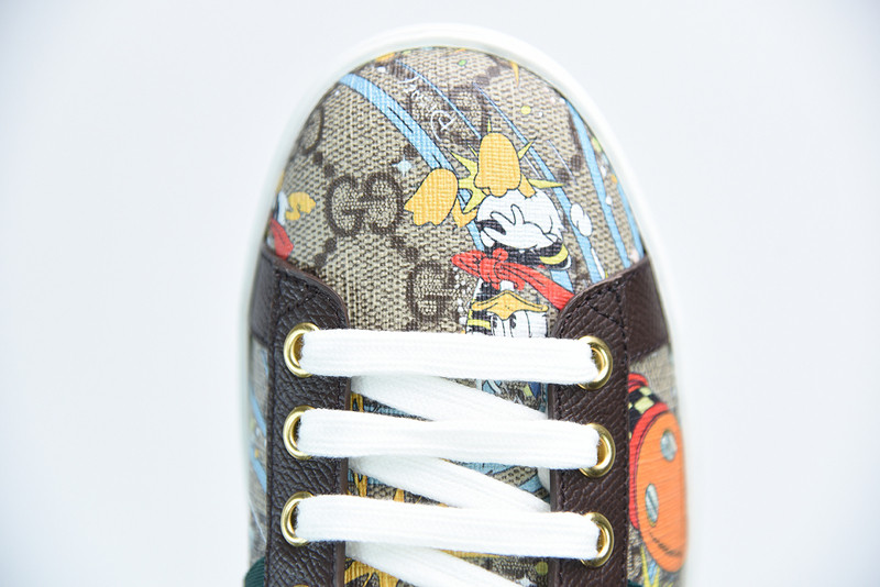 G*u*i sneaker
