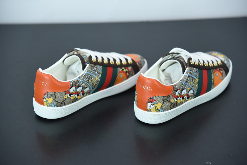 G*u*i sneaker