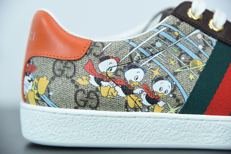 G*u*i sneaker