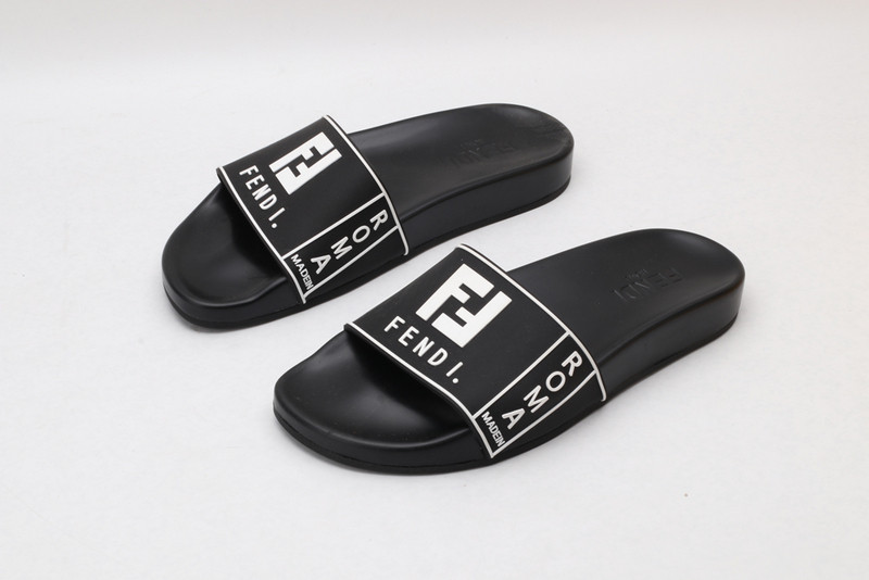 FENDI SLIDE