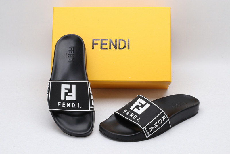 FENDI SLIDE