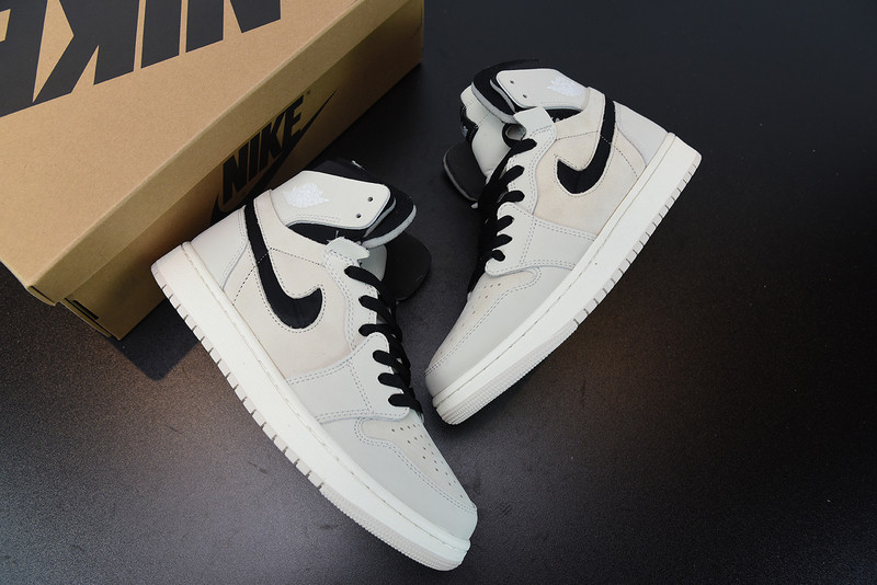AIR JORDAN 1 HIGH ZOOM AIR CMFT SUMMIT WHITE BLACK(W)  CT0979-100