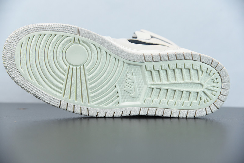 AIR JORDAN 1 HIGH ZOOM AIR CMFT SUMMIT WHITE BLACK(W)  CT0979-100