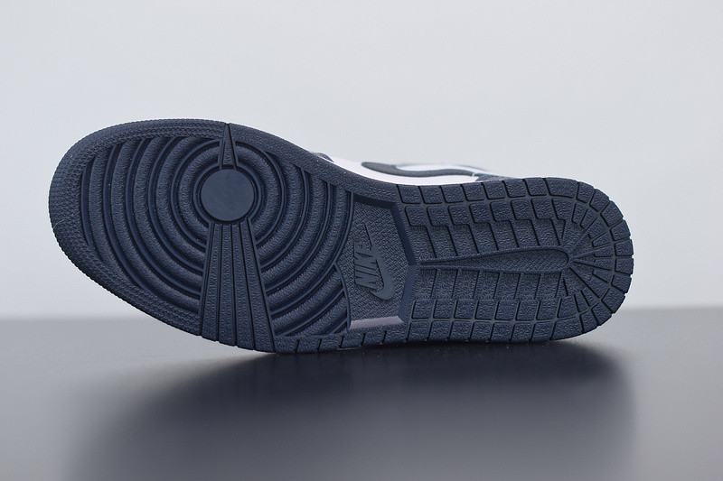 AIR JORDAN 1 MID WHITE METALLIC GOLD OBSIDIAN 554724-174