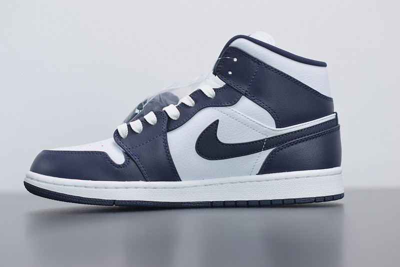 AIR JORDAN 1 MID WHITE METALLIC GOLD OBSIDIAN 554724-174