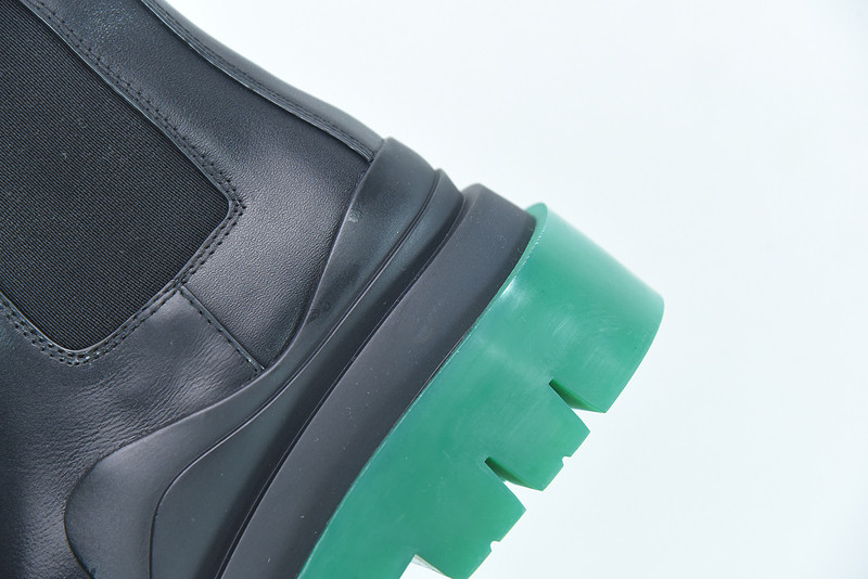 BOTTEGA VENETA SNEAKER