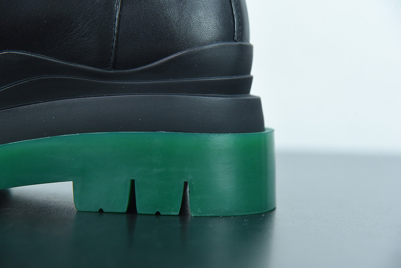 BOTTEGA VENETA SNEAKER