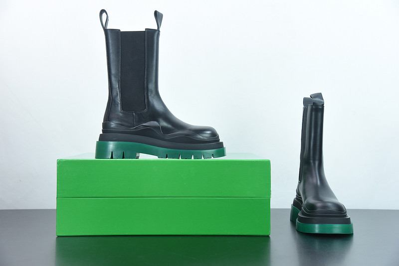 BOTTEGA VENETA SNEAKER