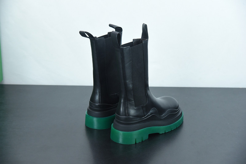 BOTTEGA VENETA SNEAKER