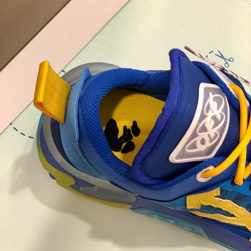 OF C/O ODSY-1000 SNEAKER