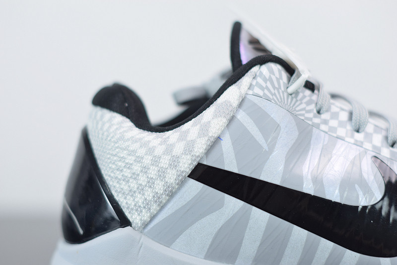 NIKE KOBE 5 PROTRO ZEBRA E CD4991-003